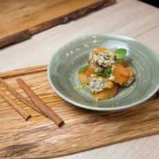 Kayisi Tatlisi со сливочным сыром с орехами