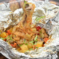 Куриные ножки с овощами в фольге