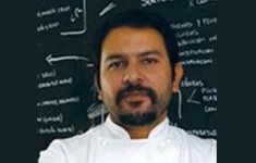 Программа «Авторские блюда с Энрике Олвера» теперь в эфире телеканала «Кухня ТВ»