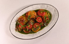 Салат из разноцветных томатов